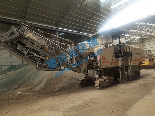 c(din)鿴Ԕ(x)Ϣ(bio)}SظٙC(j)W215 xΔ(sh)1713